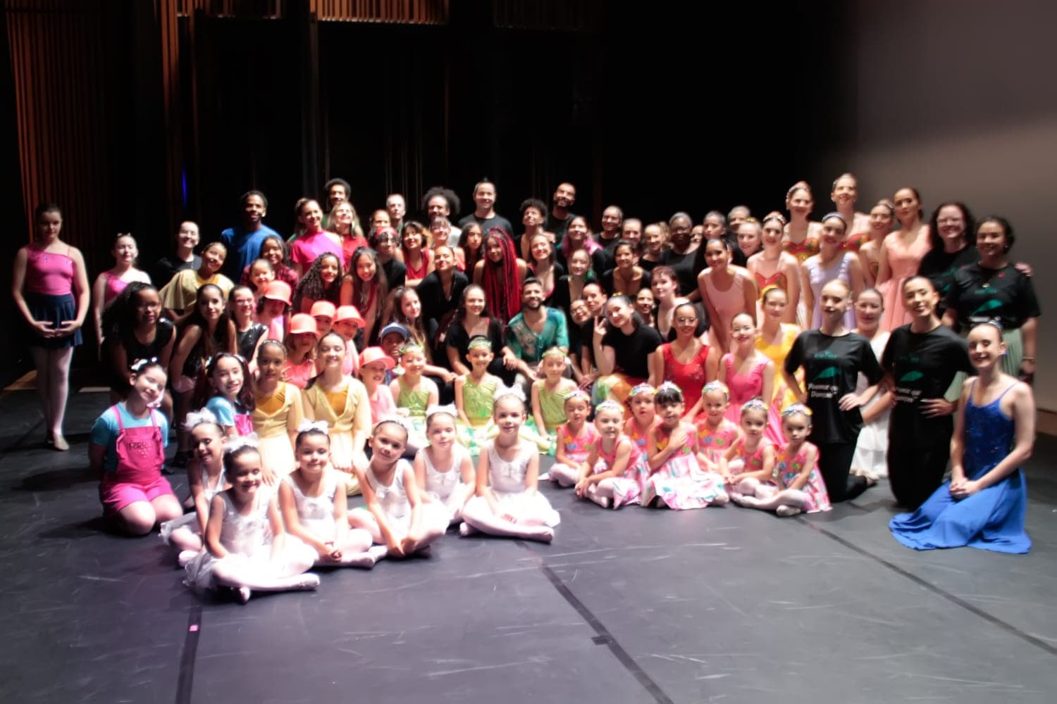 Escola de dança Aline Rosa… Uma fênix que dança